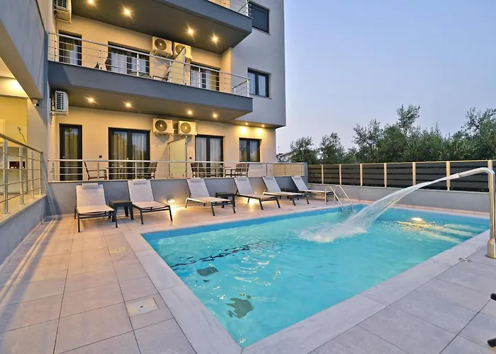 Mak Apartments
